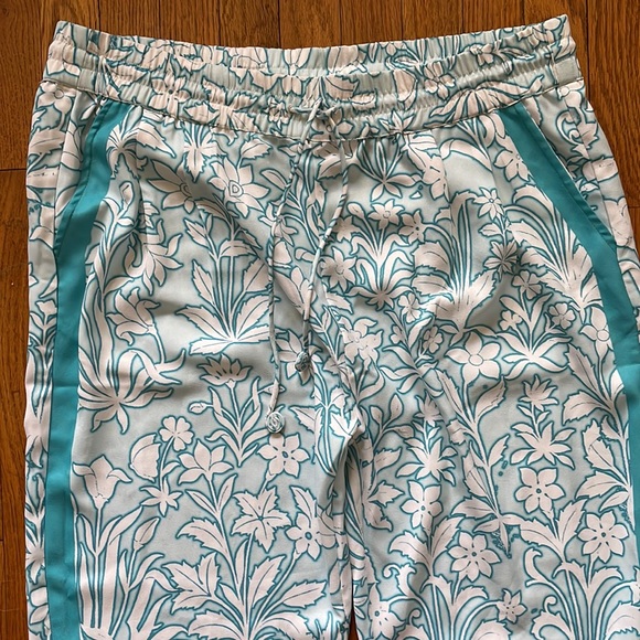 HEMANT & NANDITA Floral Track Joggers Pants - designer Blue and White XL - Picture 6 of 7